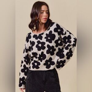 SO ME Loose Fit Flower Lightweight Sweater Top🆕